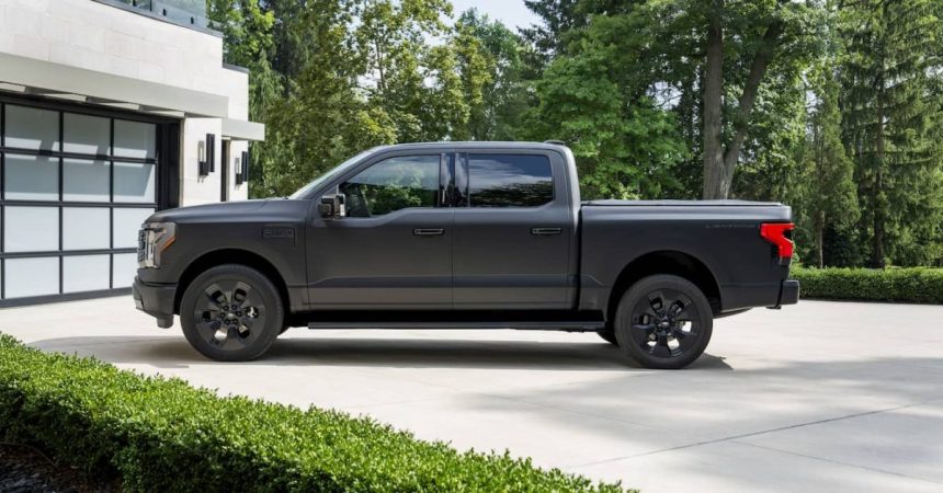 Ford offers Ram drivers up to $2,000 off to switch to the F-150 Lightning pickup